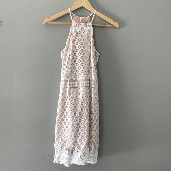 Lulu’s Steal a Kiss White Lace Dress - Picture 5 of 12